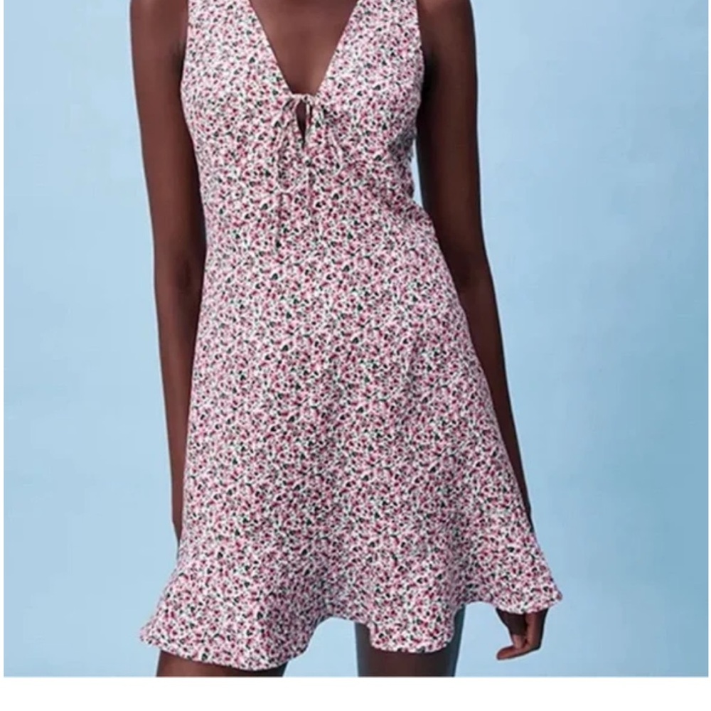 Zara Floral Rose Pattern Sleeveless Mini Dress Tie Keyhole Ruffle Size S